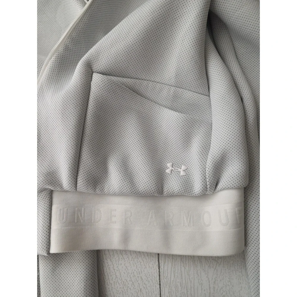 Under Armour Light Gray Zip-Up  Youth Jacket Size Small - Picture 8 of 8